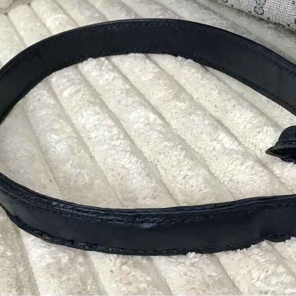 Gucci Bags - Picture 8 of 13